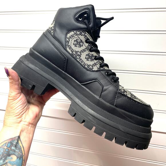 ASOS Design Men’s Chunky Sole Lace Up Boot in Monogram Print Size 9 Wide - Picture 5 of 14